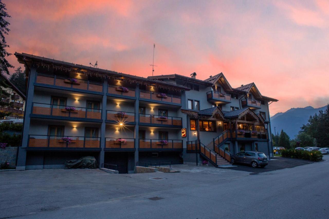 Hotel Fantelli Folgarida Ngoại thất bức ảnh